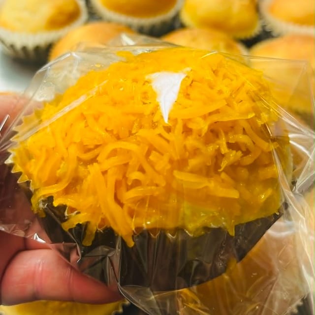 Classic Ensaymada (4pcs).